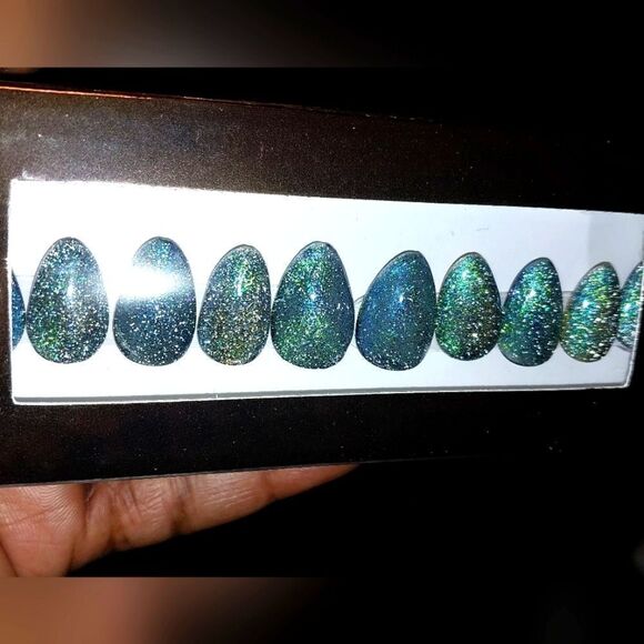 Hand crafted custom cateye 10pc short acrylic press on nails sz large - Picture 1 of 5